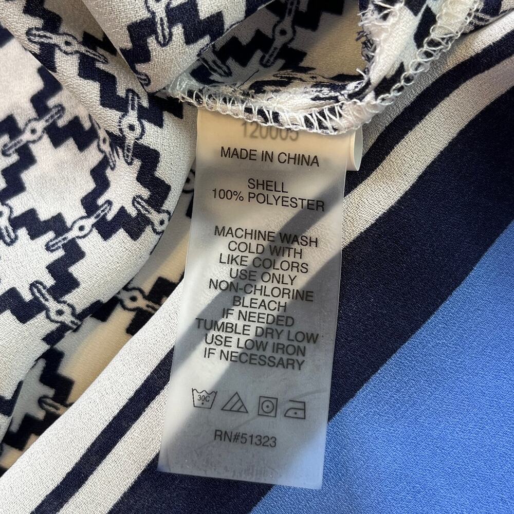 Chaus Navy Blue White Geometric Long Sleeve Solid Border Hem Top Size S NWT - Picture 6 of 9